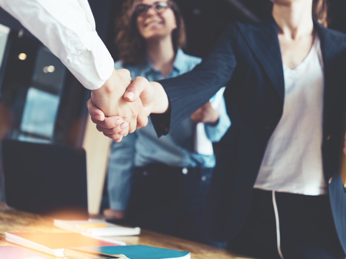 Спасение утопающих, или как в идеальный шторм удержать клиентов