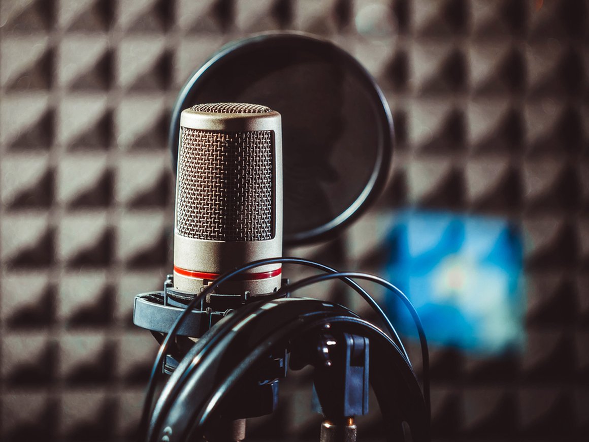 «Сбер» запустил приложение для прослушивания радио на «умных» устройствах