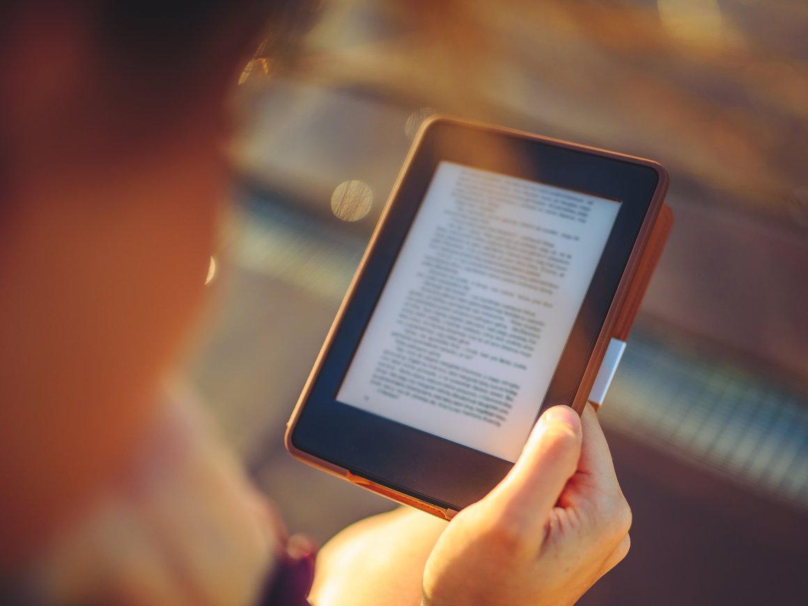 Продавцы электронных книг лишились почти четверти доходов