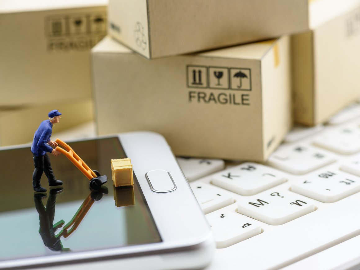 Такси, курьерские службы, логистические гиганты: как интернет-магазину наладить доставку