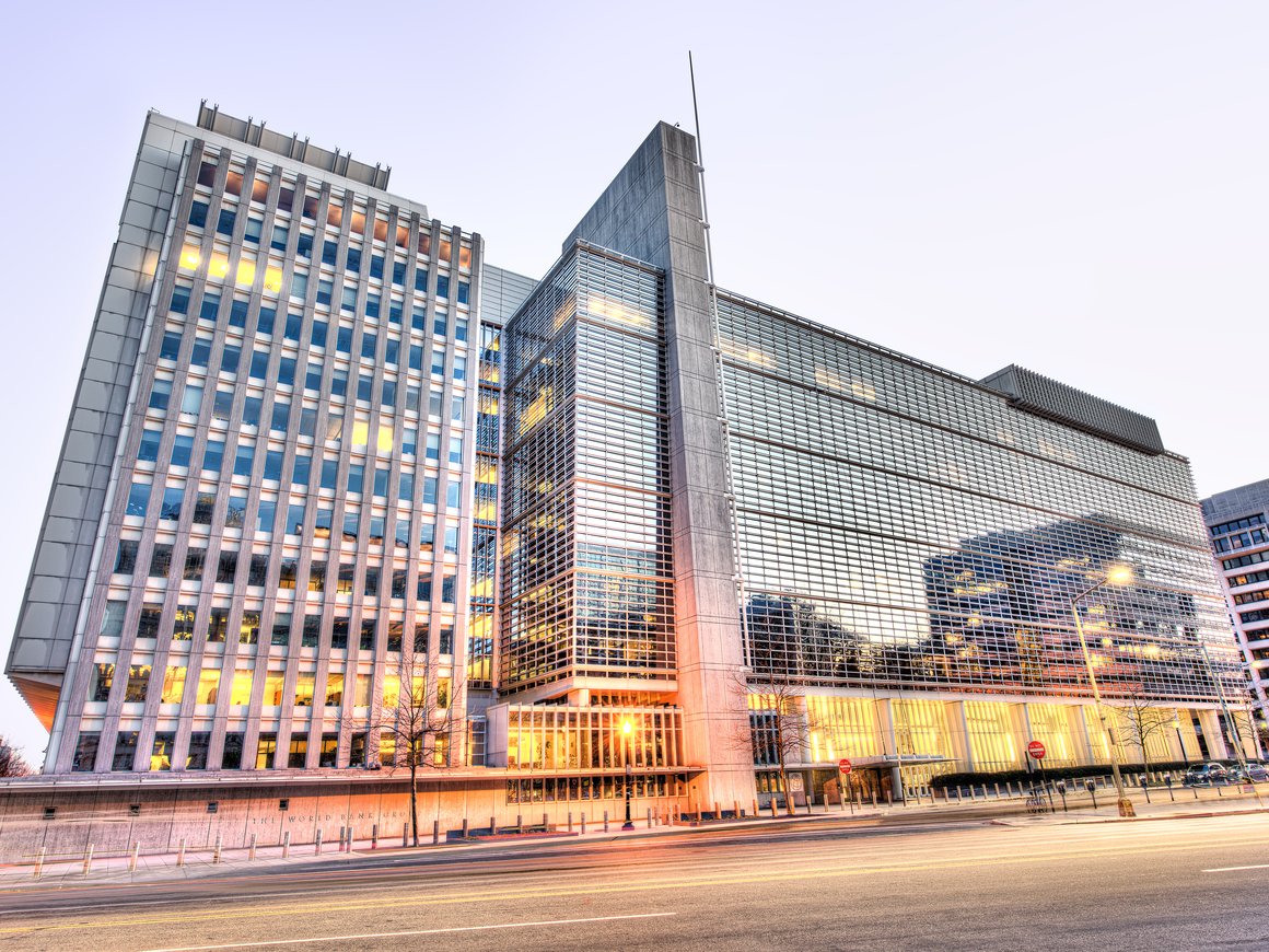 Цифровая трансформация банков: парадоксы в процессе перехода