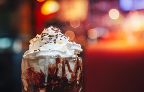 «Кто-то еще пьет горячий кофе?»: как тренды TikTok влияют на бизнес Starbucks