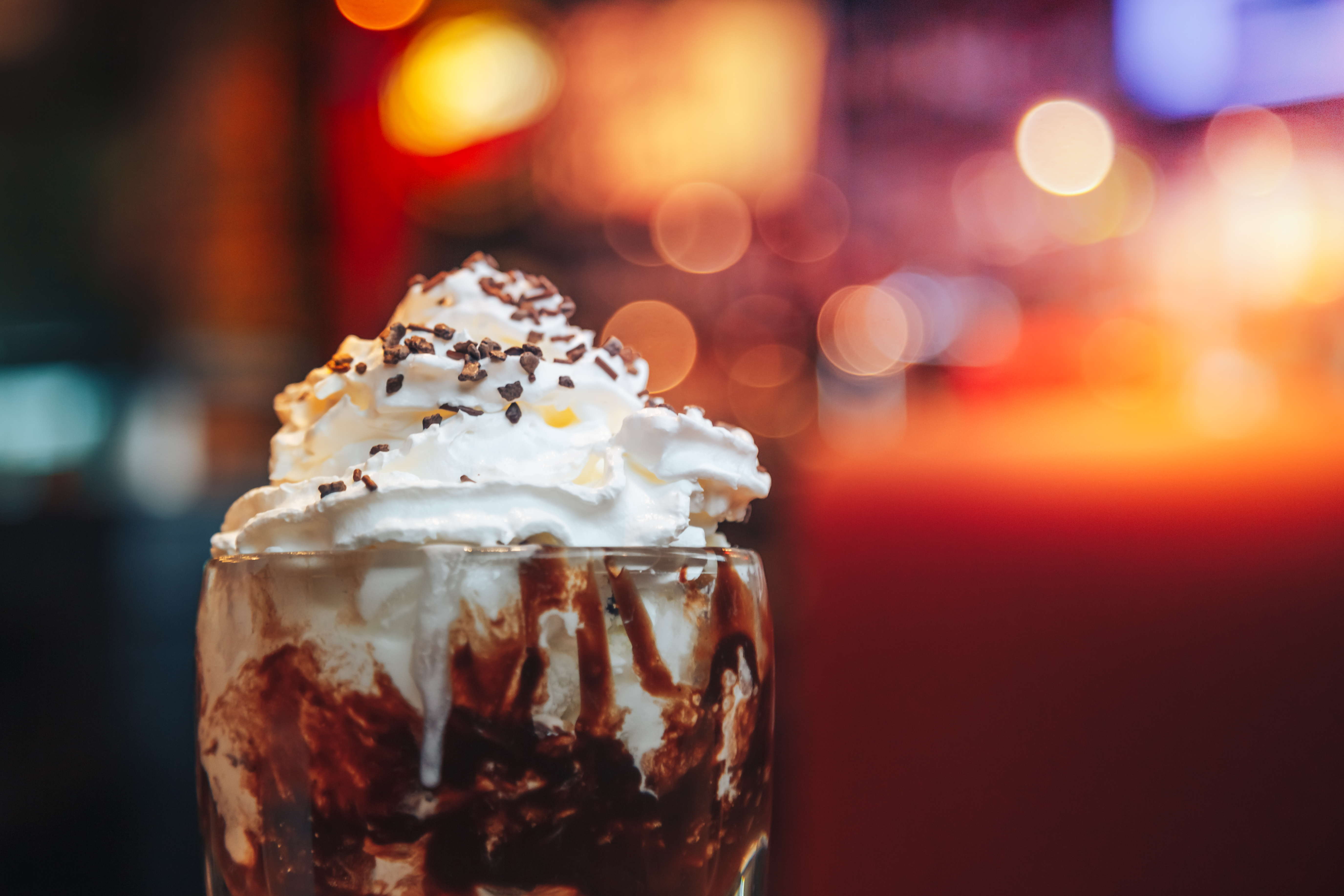 «Кто-то еще пьет горячий кофе?»: как тренды TikTok влияют на бизнес Starbucks