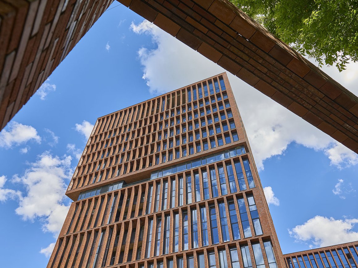 В Москве впервые за семь месяцев зафиксирован спад продаж элитного жилья