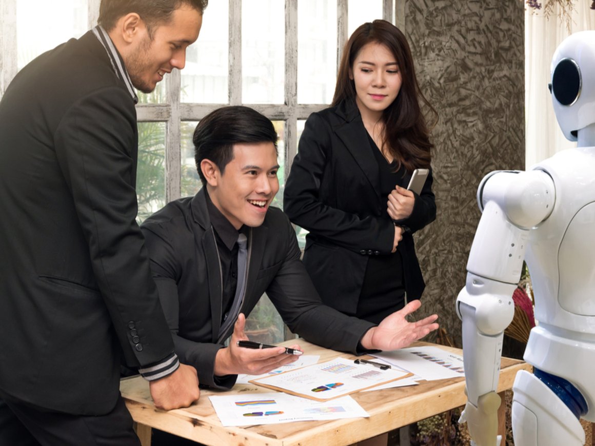 Применение искусственного интеллекта позитивно сказалось на культуре внутри компании – исследование