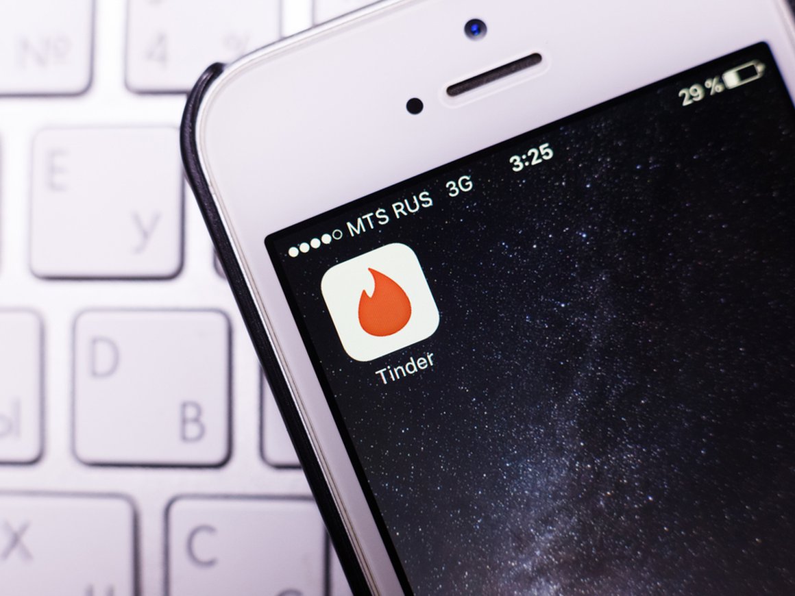 Уязвимость в Tinder позволяет просматривать фото и действия пользователей