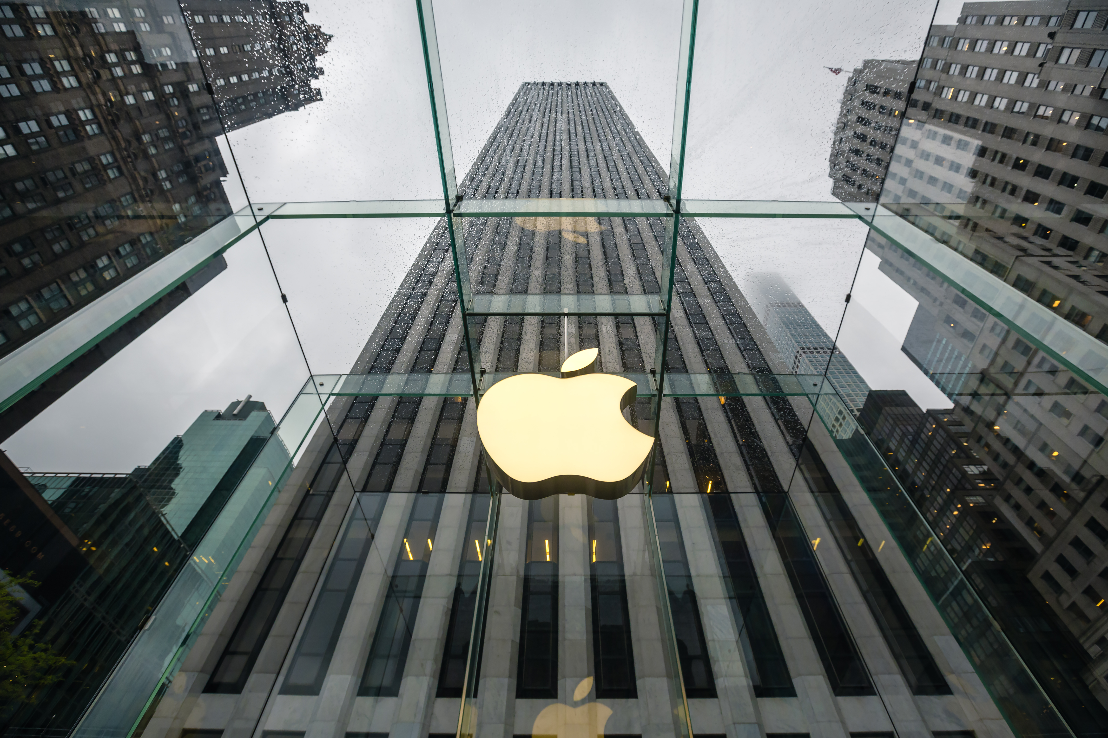 Apple выпустила обновления на iPhone, iPad и Watch для защиты от хакерских атак