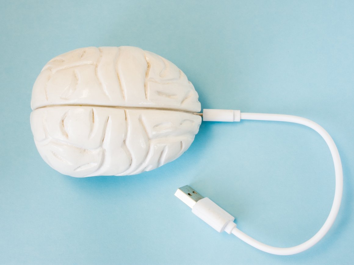 Эксперт опасается, что Neuralink сможет продавать когнитивные данные