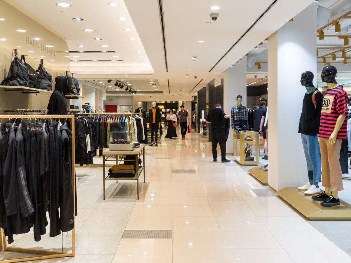 ЦУМ сообщил о снижении цен на фоне укрепления рубля