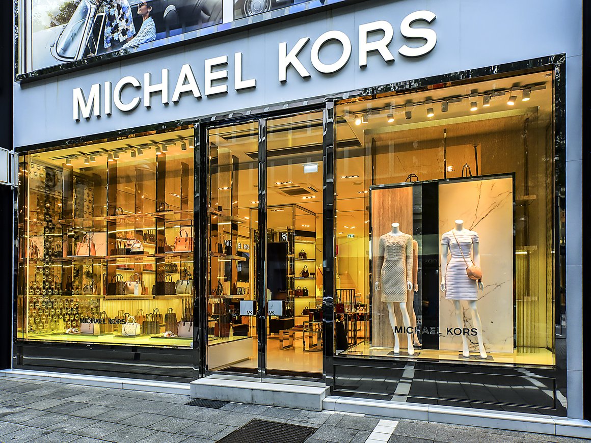 Американский бренд Michael Kors решил покинуть российский рынок