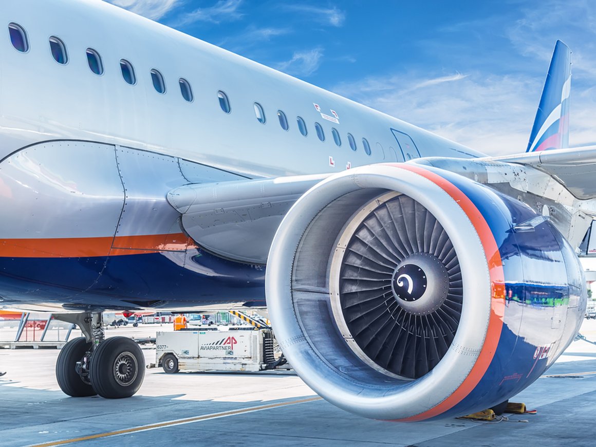 «Аэрофлот» вдвое снизил цены на полеты по России