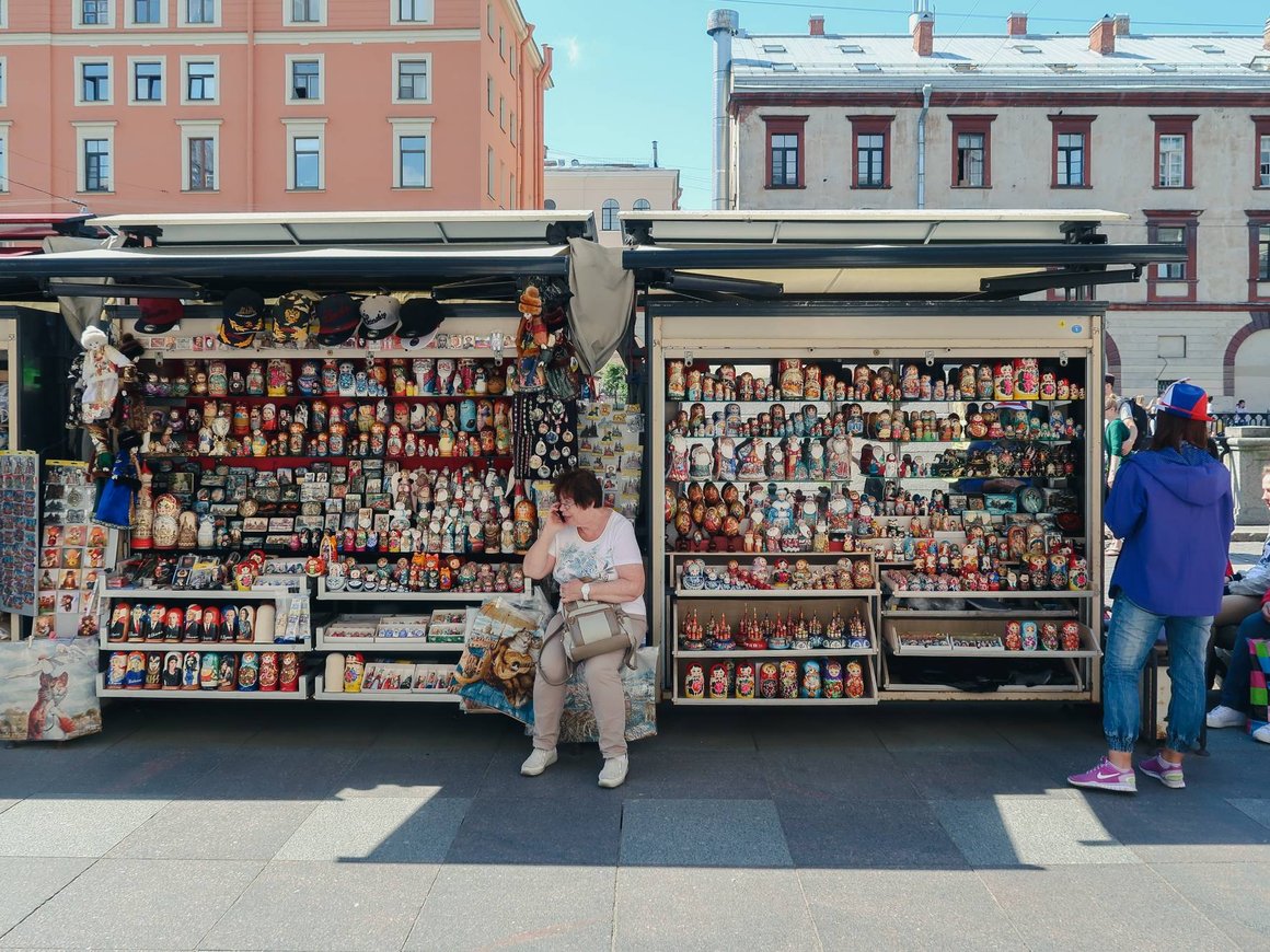 Предприниматели раскритиковали ужесточение требований к ларькам и киоскам в Петербурге
