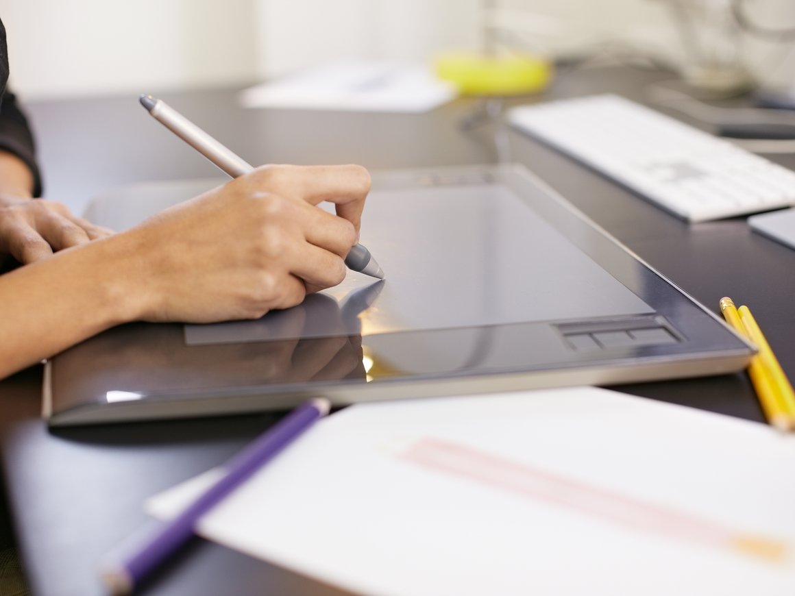 Дизайнеры смогут получить оценку работ от экспертов CreativePeople и Red Collar