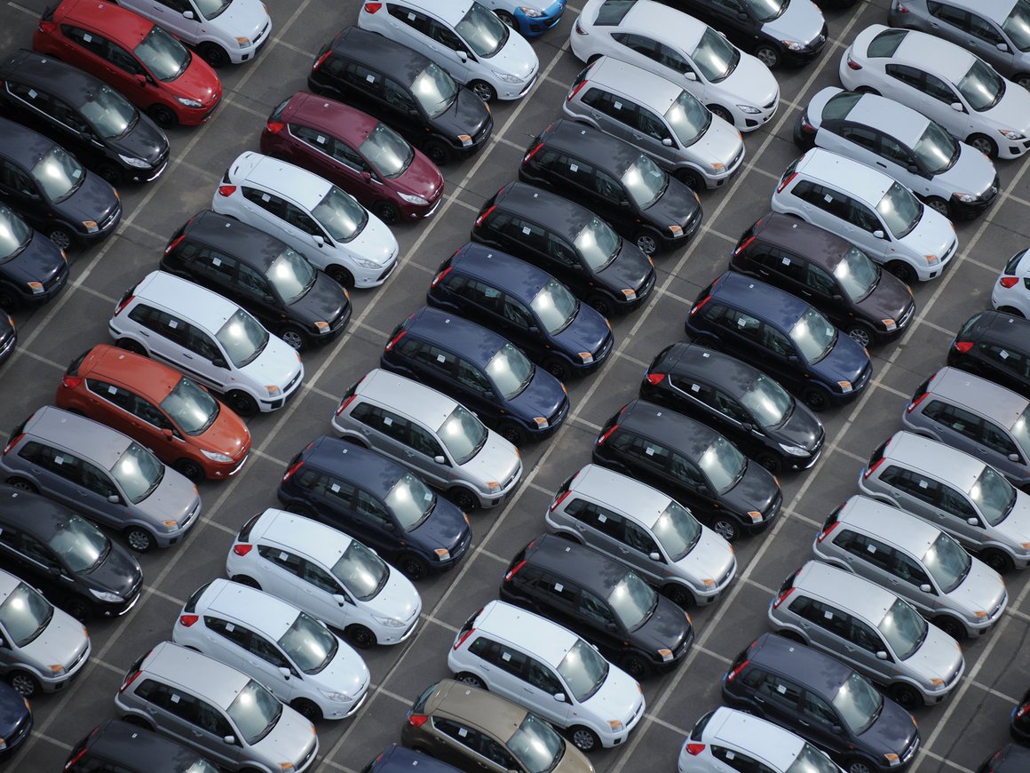 Доля импорта на авторынке России выросла до 22%
