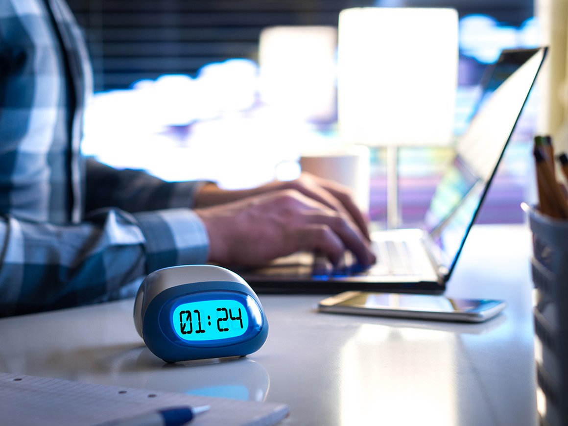 Что делать, если ваш коллега — трудоголик