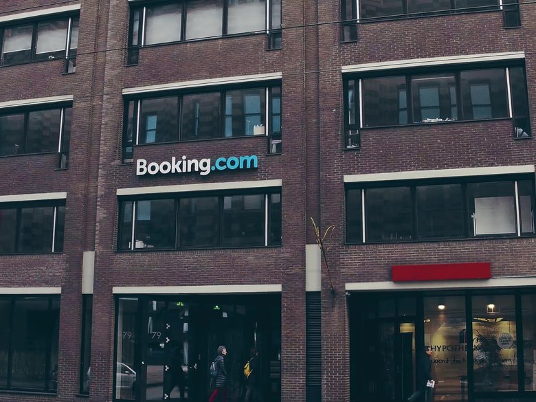 Booking отказывается от паритета цен. Почему это заставляет нервничать владельцев других агрегаторов