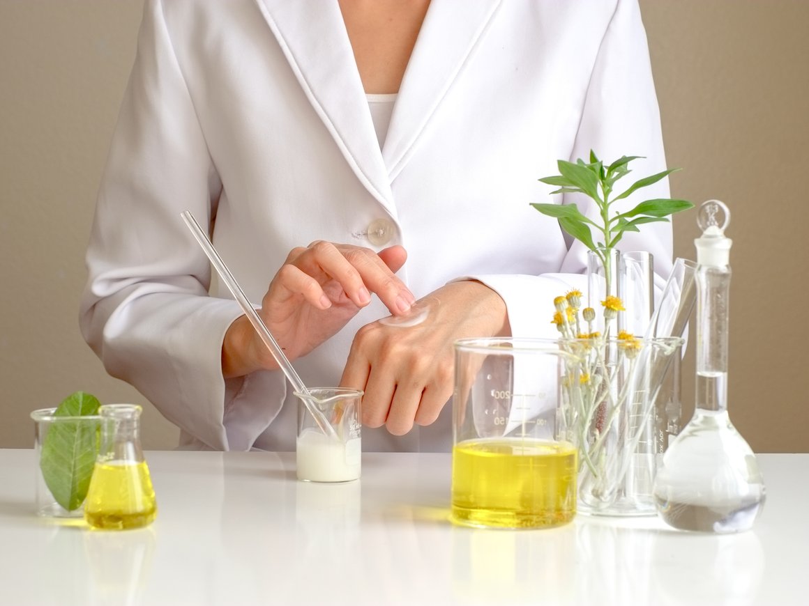 Владелец бизнеса в РФ ушедшей Lush Дмитрий Азаров запустит новый бренд косметики Relish