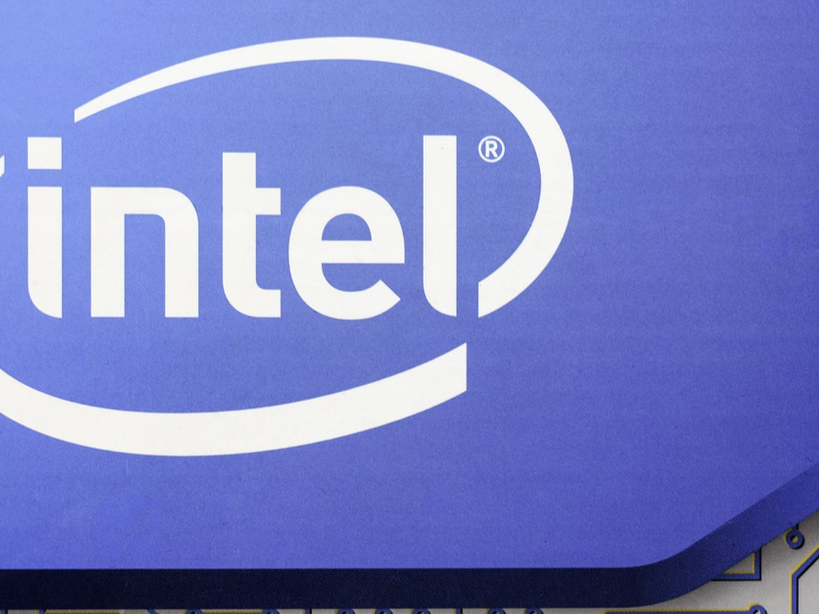 Intel отчиталась о сильнейшем за 10 лет падении выручки