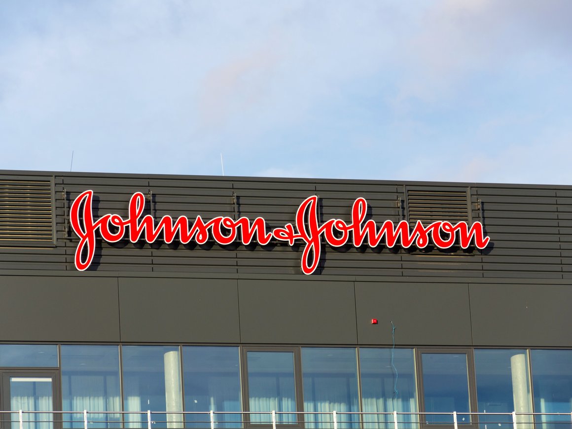 Johnson & Johnson разделится на две публичные компании