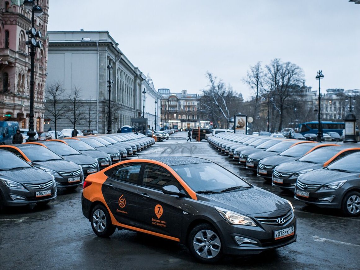 «Делимобиль» объявил о снижении цен и введении тарифа без штрафов за повреждения авто