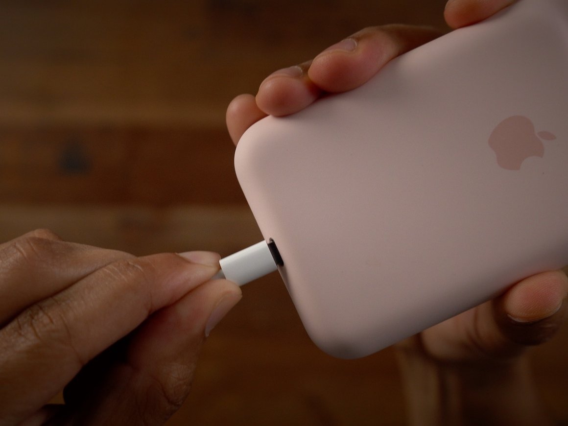 Почему производители смартфонов откажутся от всех портов