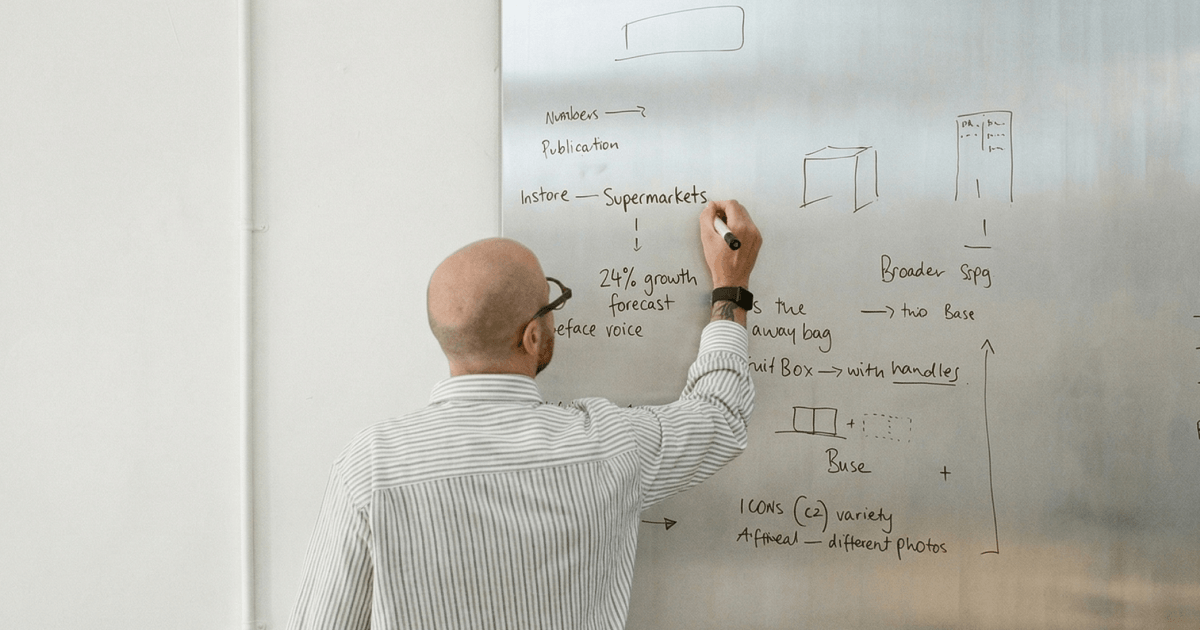 OpenAI представила GPT-5.5 — модель научилась выполнять сложные задачи без участия пользователя