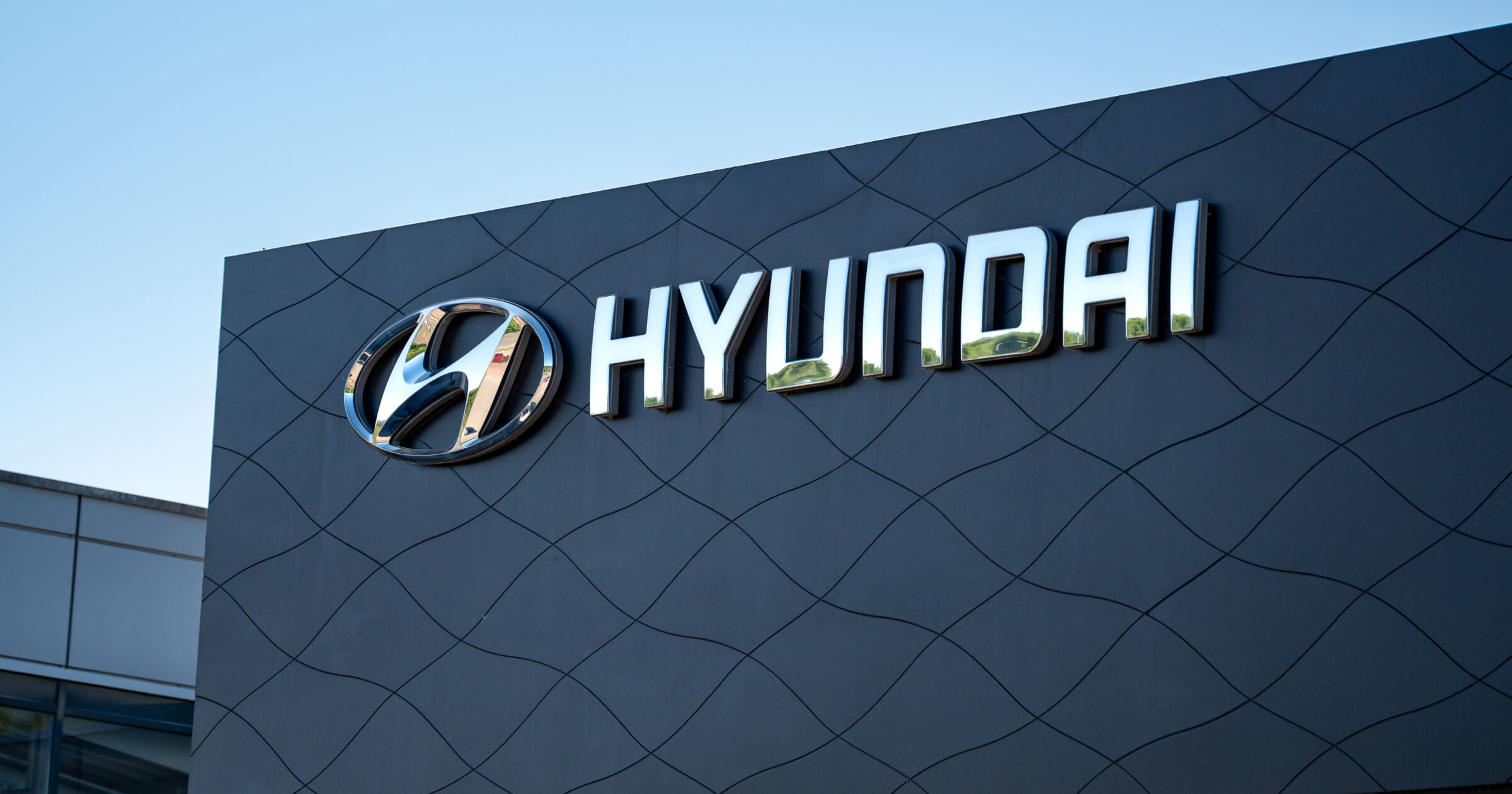 Hyundai повысит зарплаты почти 40 тыс. работников — каждый сотрудник также получит премию и 15 акций компании