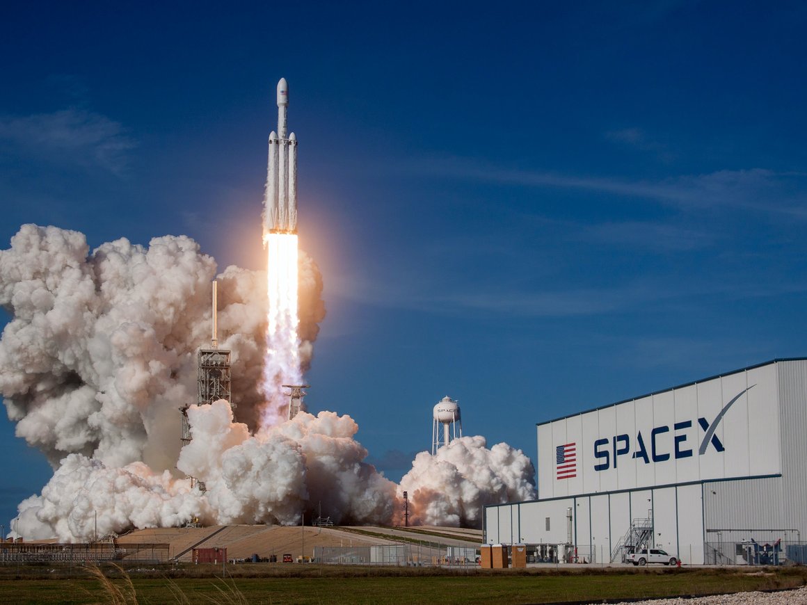 Mindrock Capital вложил $5 млн в SpaceX и договорился инвестировать в Momentus Кокорича