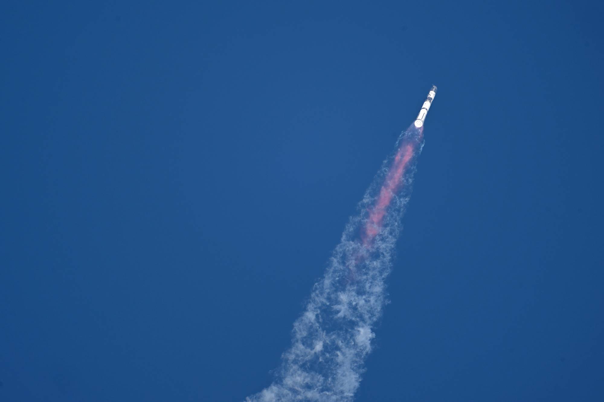 Ракета Илона Маска Starship взорвалась в ходе тестового запуска