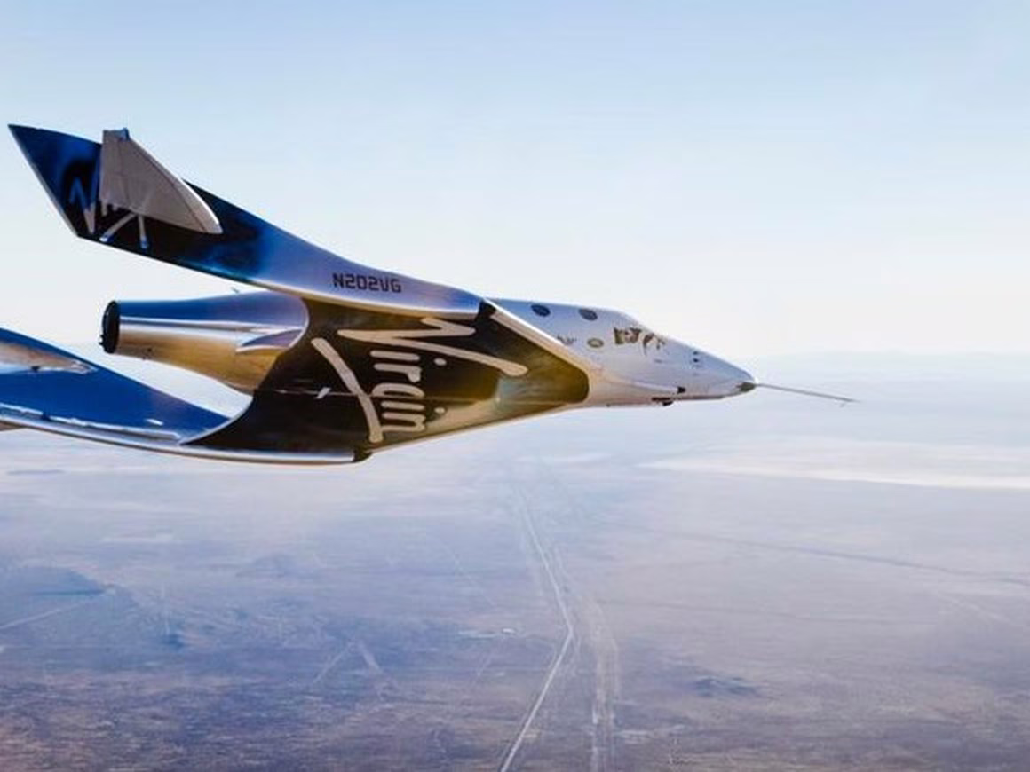 Ричард Брэнсон заявил, что отправит корабль Virgin Galactic в космос до Рождества