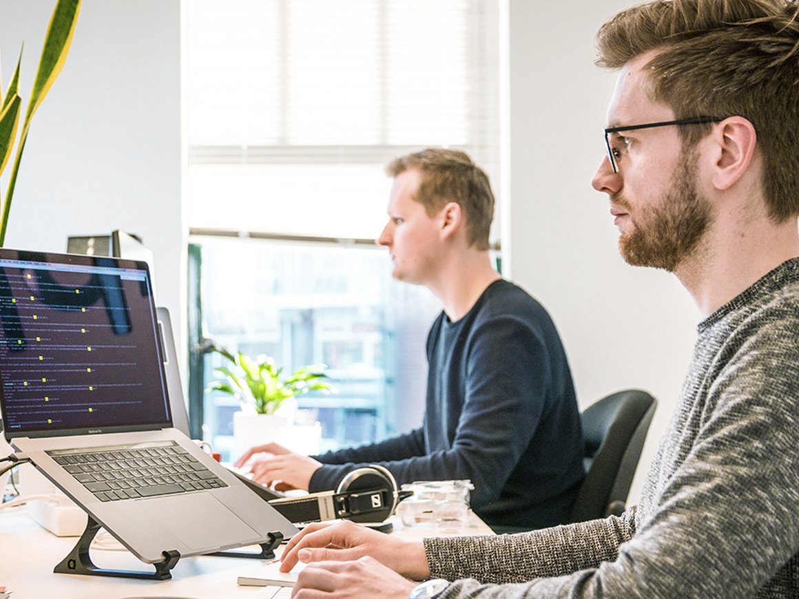 Не можете привлечь крутых IT-специалистов в стартап? Попробуйте эти способы