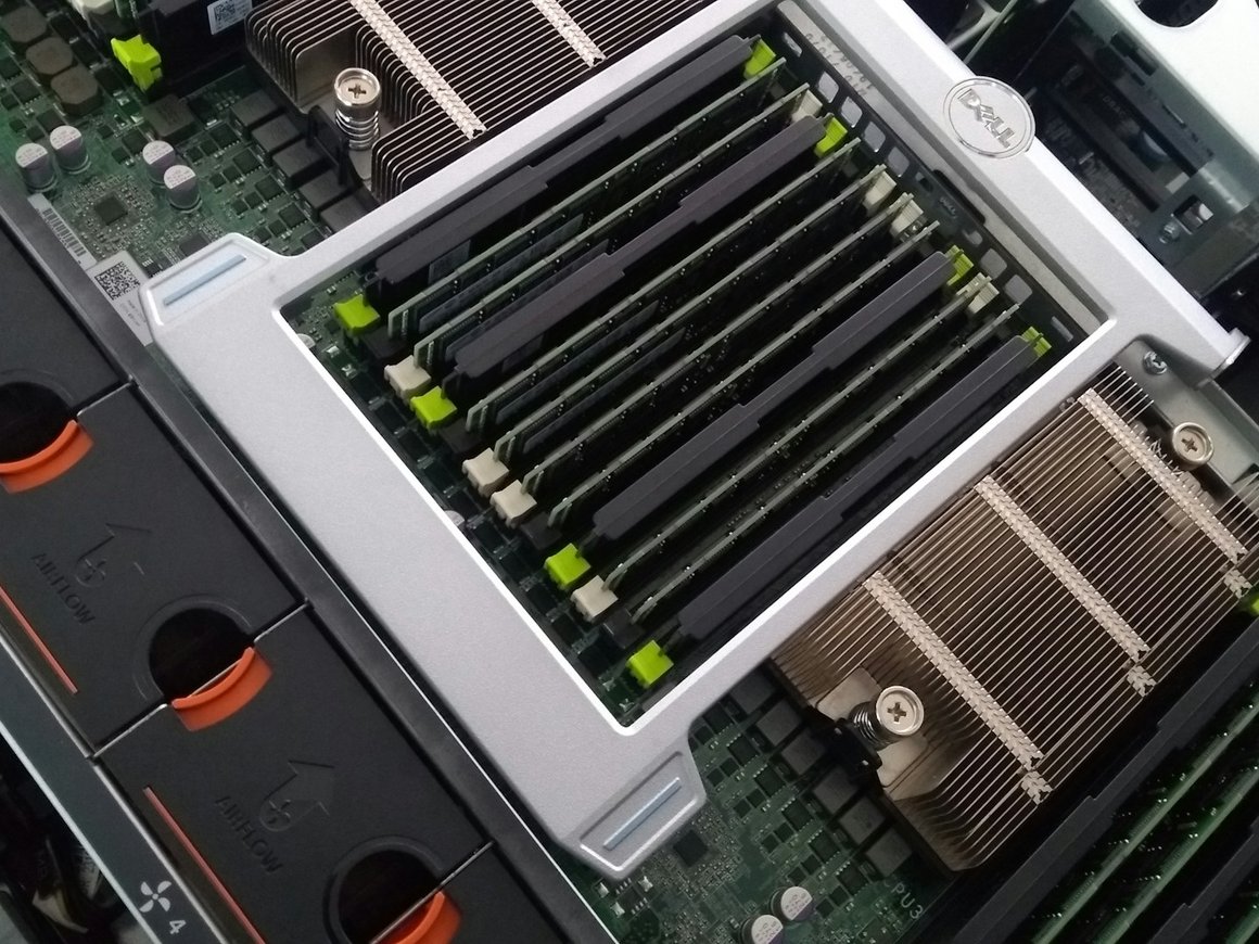 Рынок электроники в России превысил 1,51 трлн рублей с начала 2024 года