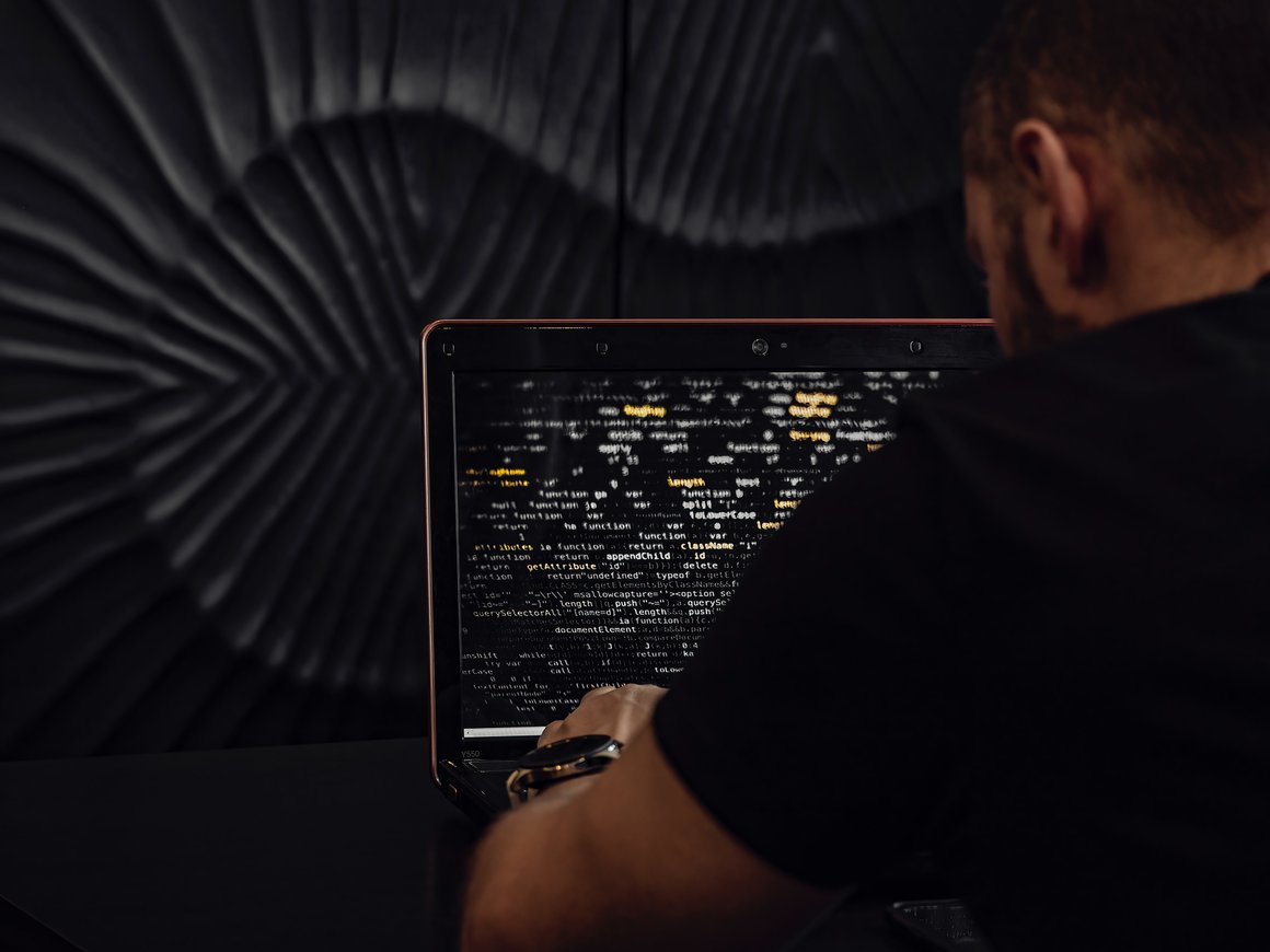 Назван размер ущерба от киберпреступлений в России