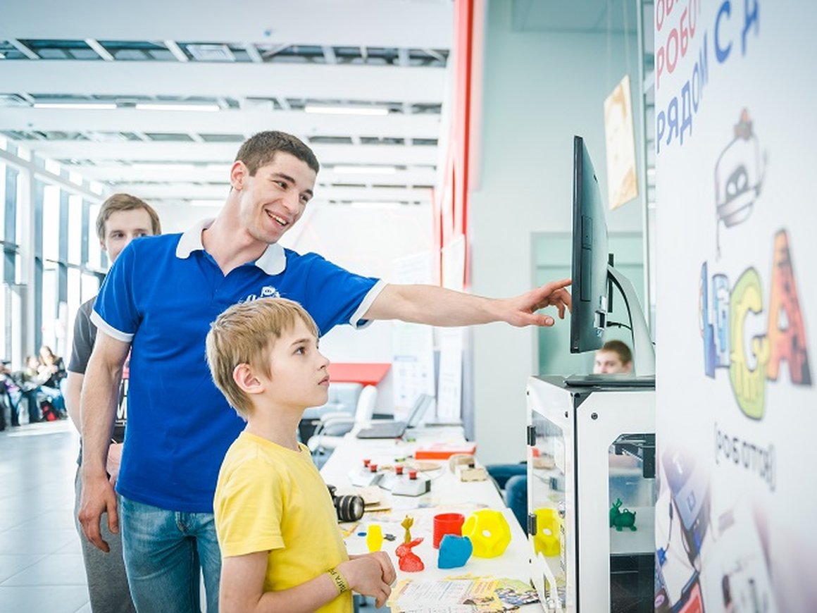 Летние лагеря по программированию, робототехнике и бизнесу