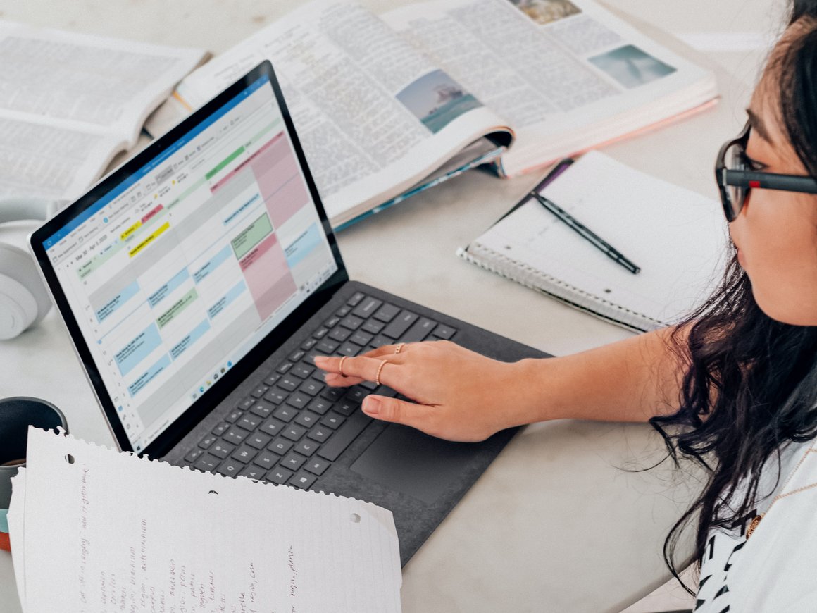 ФНС разъяснила предпринимателям правила регистрации бизнеса в новых российских регионах