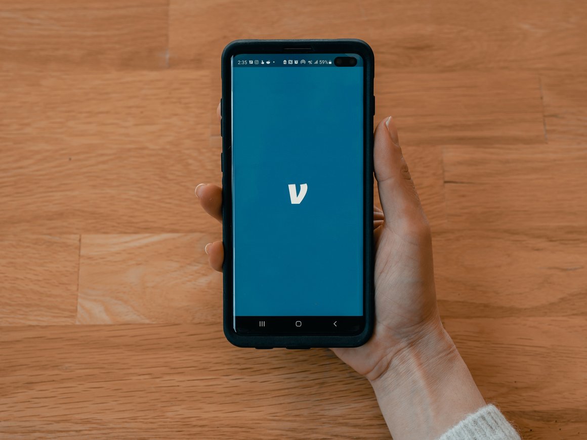 В России могут поднять лимит на перевод денег с электронных кошельков