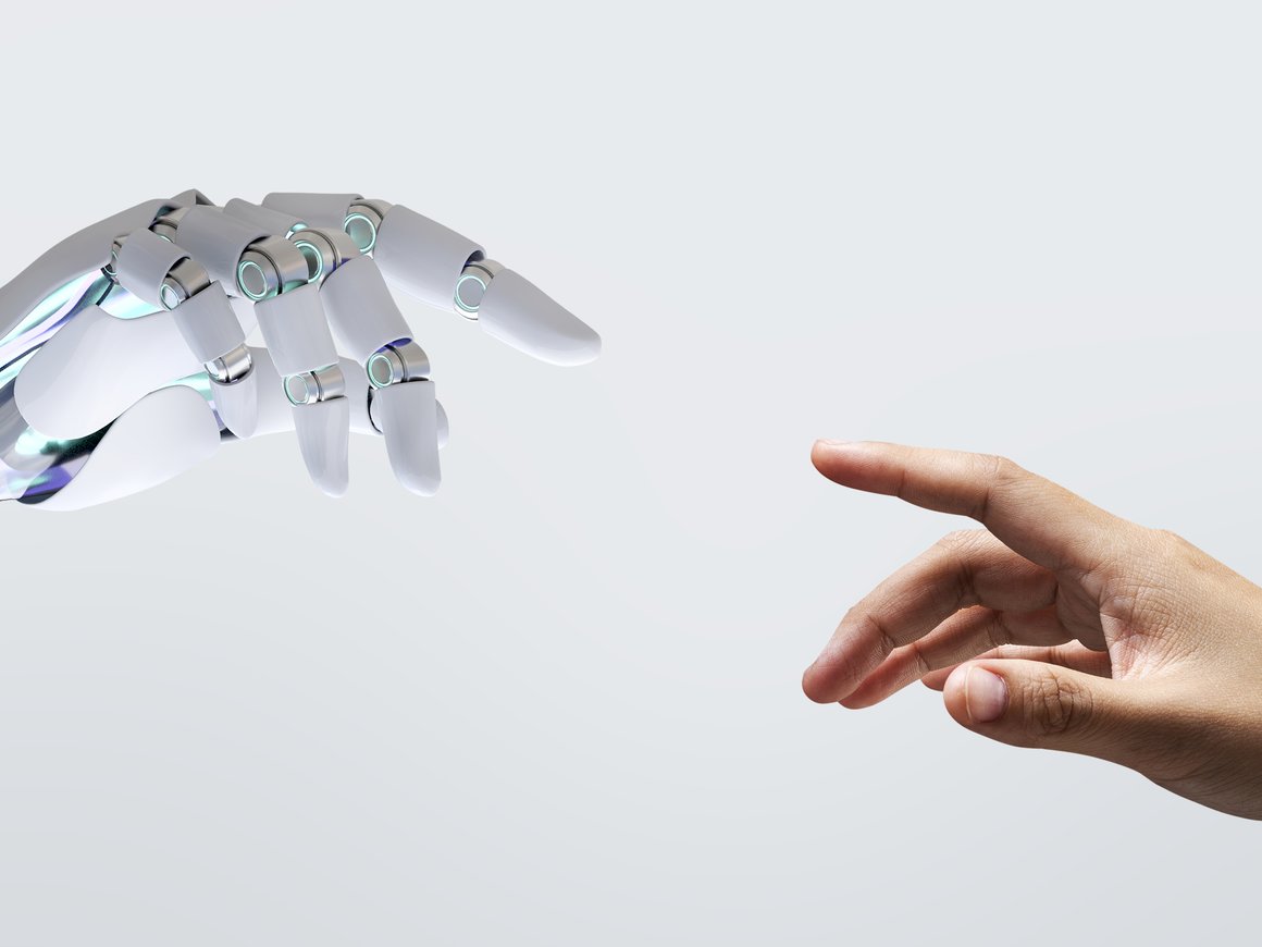 350 млн ₽ от государства, 60 млн ₽ от «Газпром нефти»: ИТМО запускает бакалавриат по ИИ для промышленности