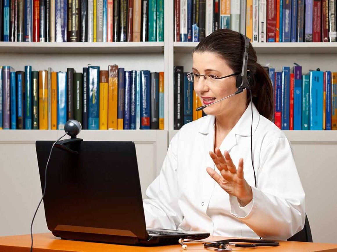 Doc+ запустил сервис для консультаций с врачами через «ВКонтакте»