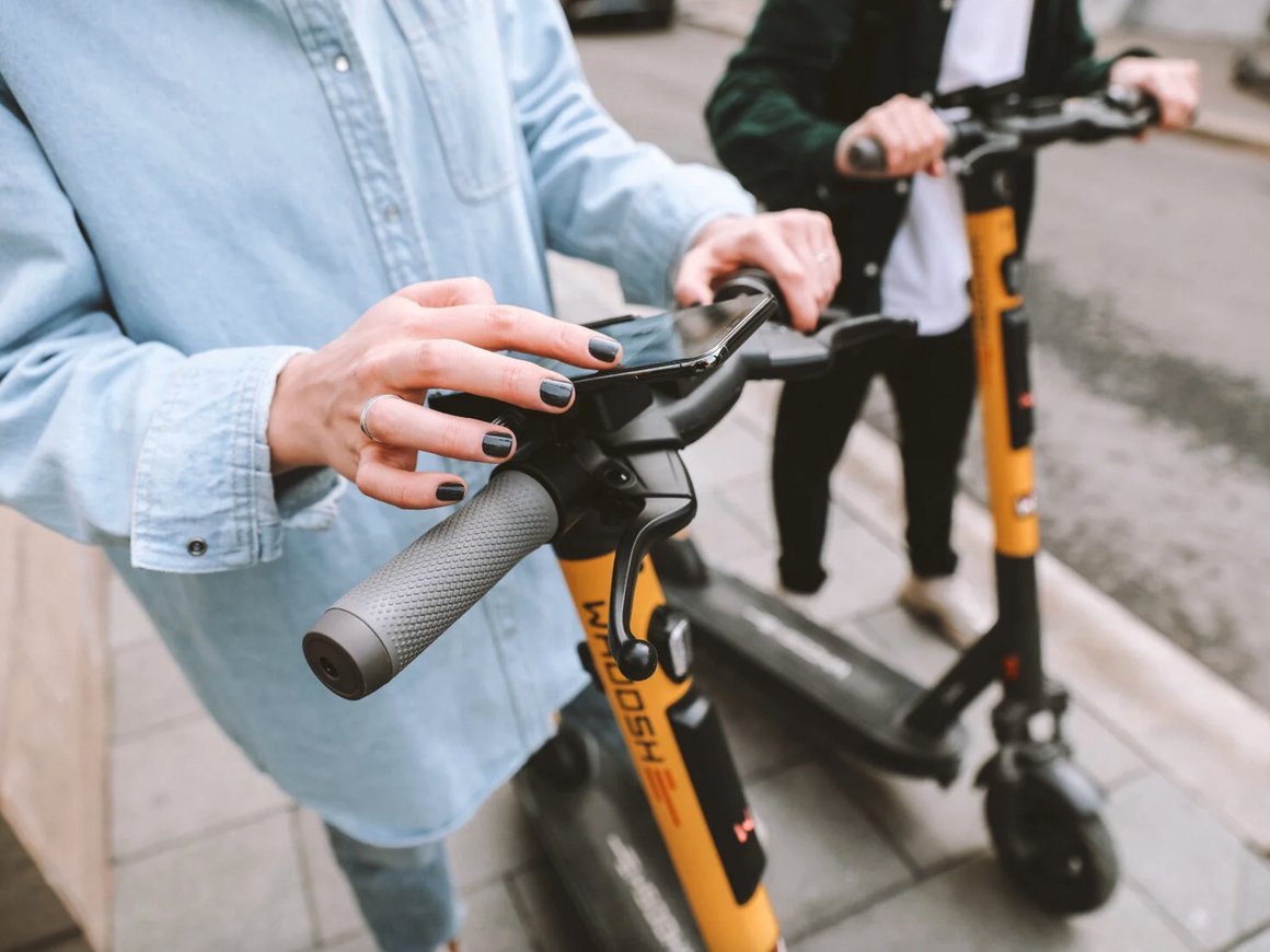 Сервис аренды электросамокатов Whoosh начал работать в Беларуси