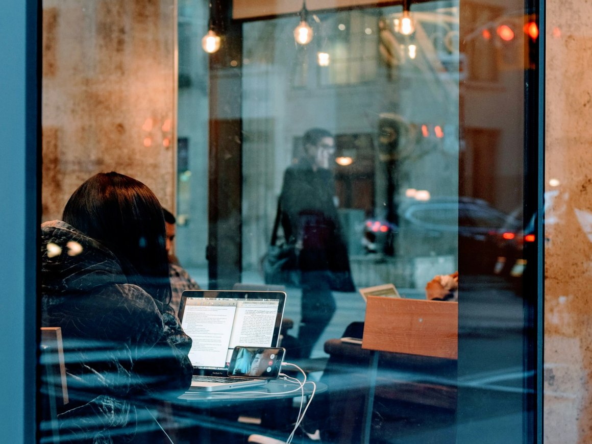 С января 2024 года в сеть утекло 140 млн номеров россиян