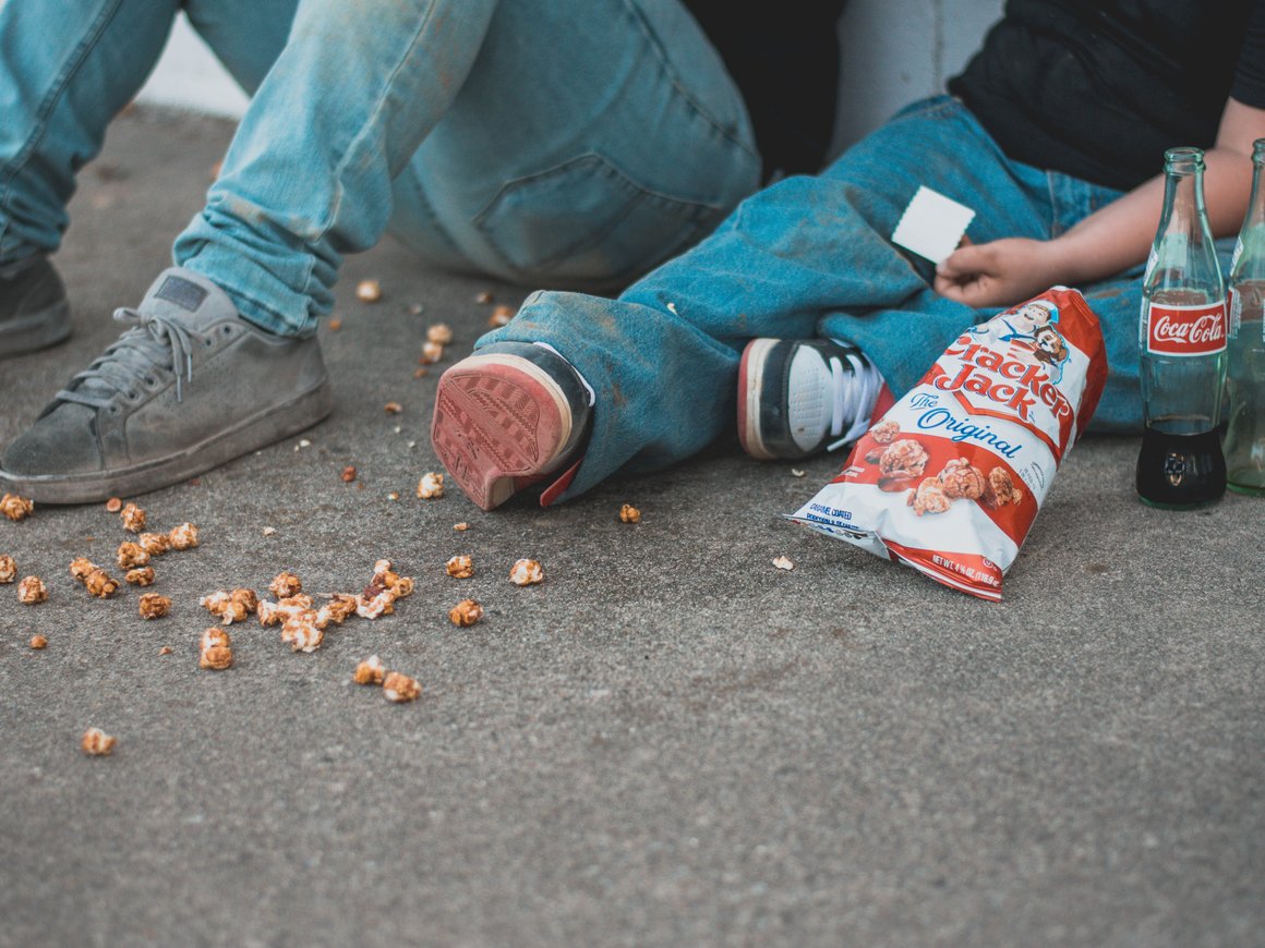 «Я ела из грязной посуды и отскребала гнилую морковку». Как не надо съезжать от родителей