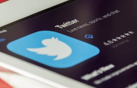 Приставы начали принудительное взыскание с Twitter 19 млн рублей за запрещенный контент