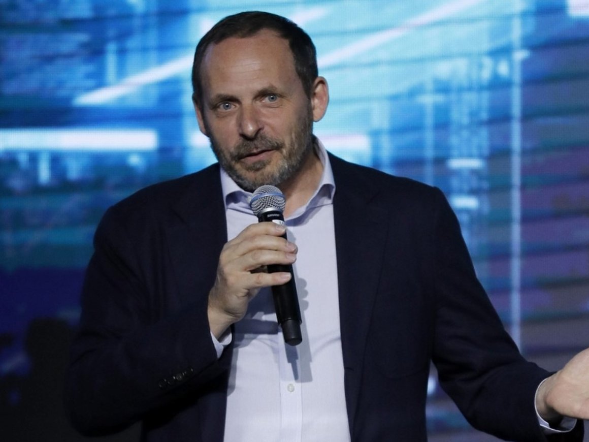 Аркадий Волож объявил об уходе из «Яндекса» и попрощался с сотрудниками компании