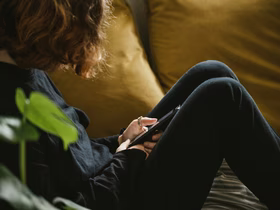 Зумеры не прощают брендам ошибок: если во время покупки на сайте случился сбой, треть сразу уходит к конкурентам