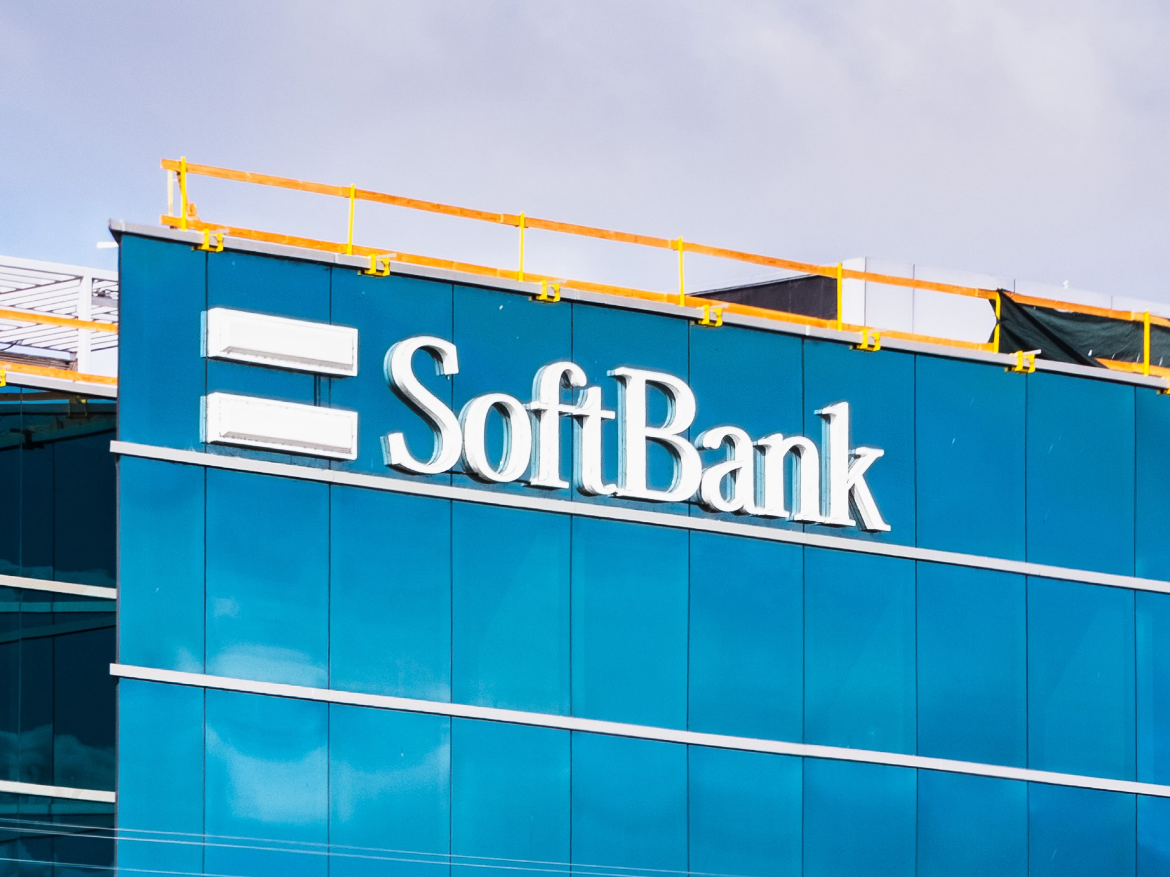 Цена собственной ИИ-империи — $5,8 млрд: Softbank неожиданно продала долю в Nvidia и готова инвестировать в OpenAI