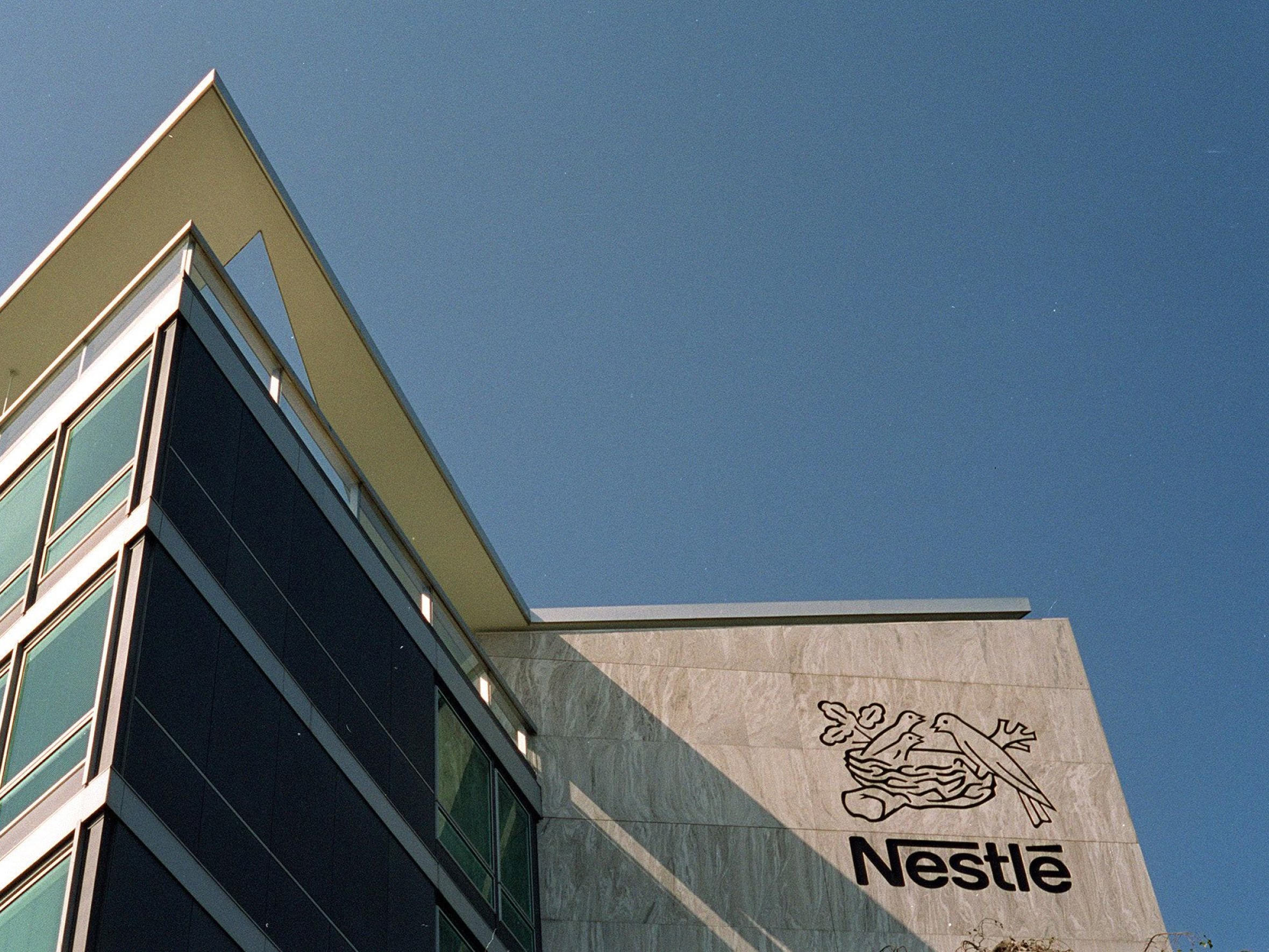 Начал с жестких шагов: новый глава Nestlé только занял пост — и уже увольняет 16 000 «неэффективных» сотрудников
