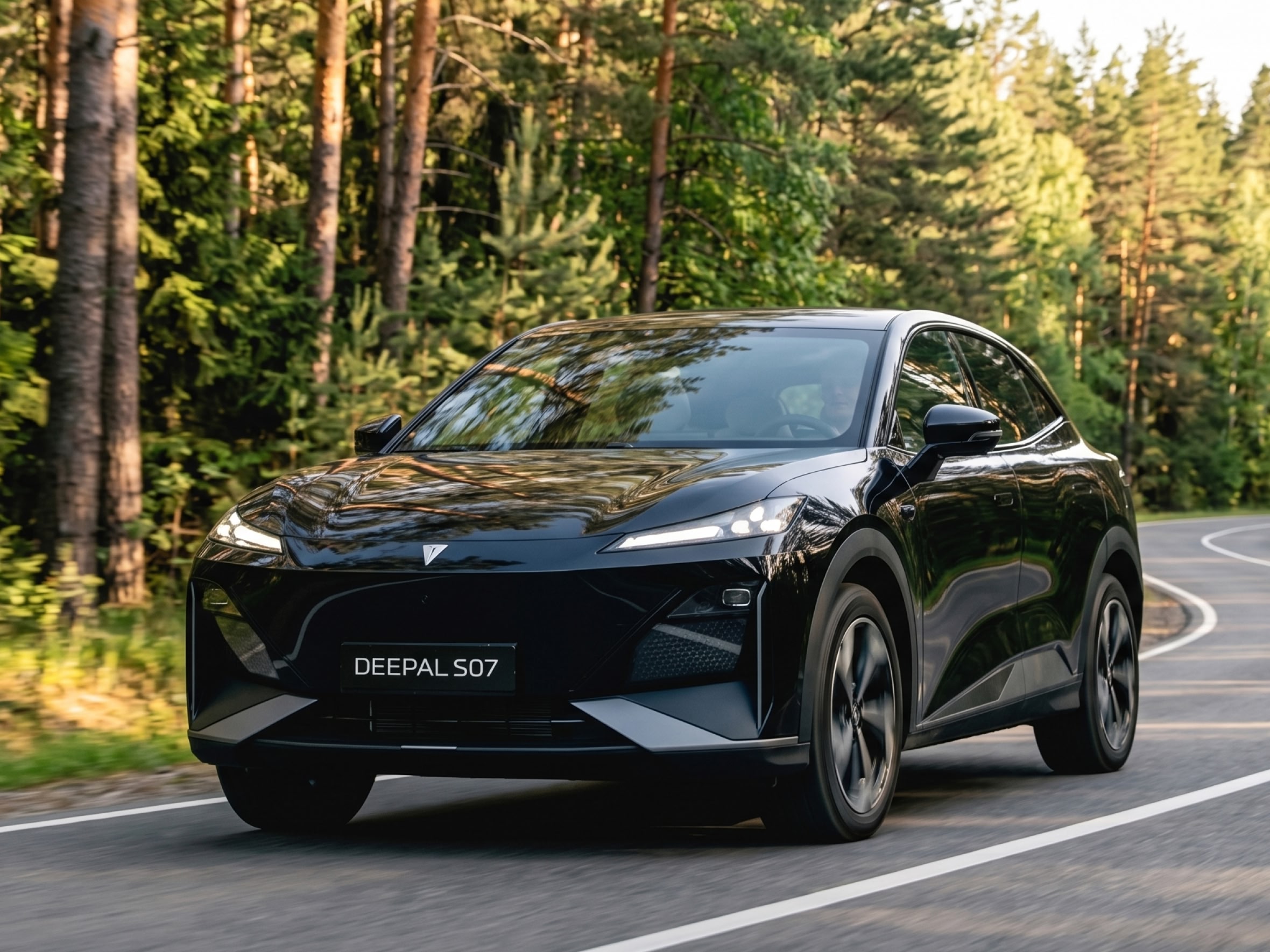 В России стартовали продажи китайского кроссовера CHANGAN DEEPAL S07 — по цене от 4,08 млн ₽