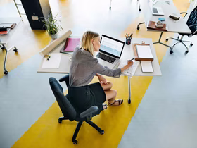 Онлайн-реклама стала базовым инструментом для бизнеса в России: 63% МСП окупают вложения в первые 3 месяца