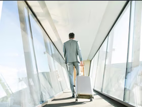 Командировки становятся реже, но длиннее: в 2025-м деловые поездки в регионы обогнали Москву и Санкт-Петербург