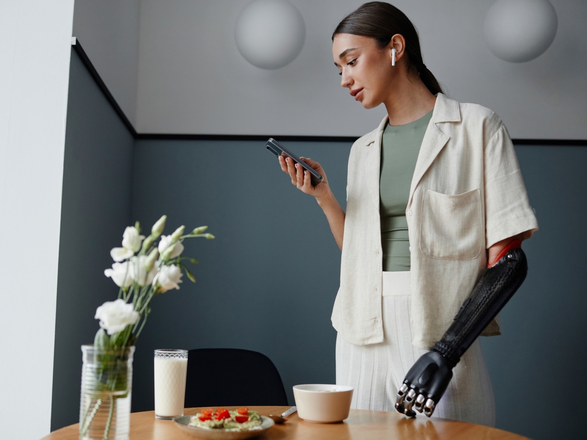 Бизнес учат быть инклюзивным: Яндекс Практикум запустил курс по созданию цифровых сервисов без ограничений